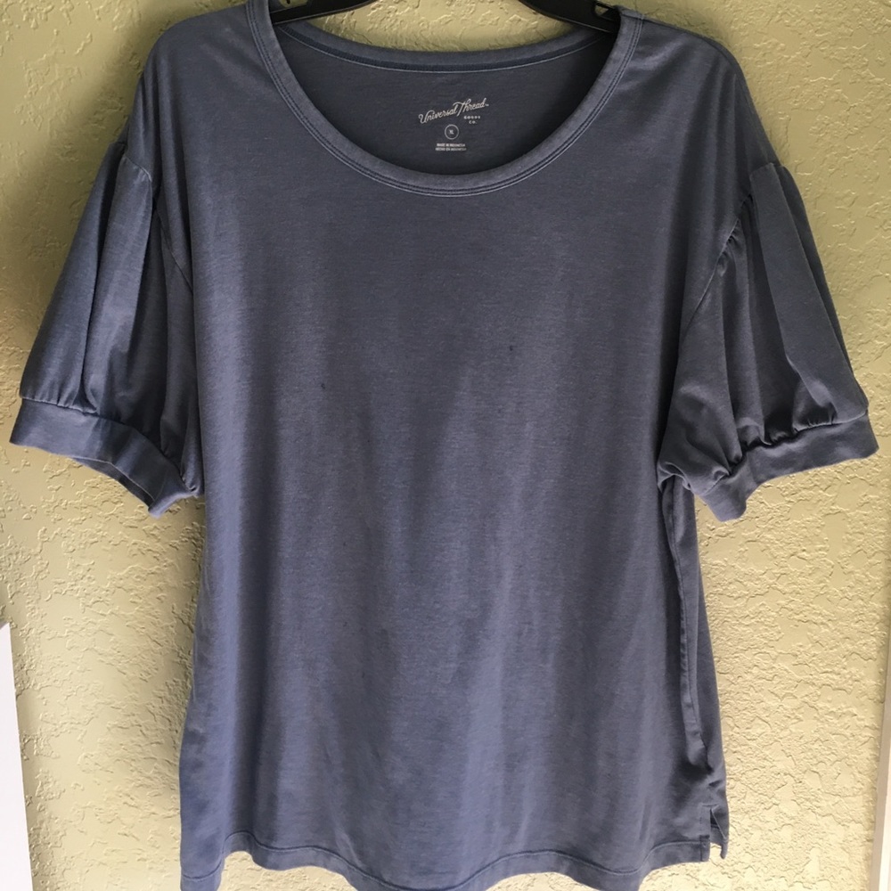 Universal Thread Women’s Puff Short Sleeve Shirt